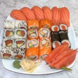 Sakura Deluxe Box 32 Pcs